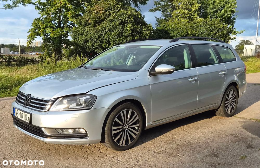 Volkswagen Passat 2.0 TDI Comfortline DSG - 4