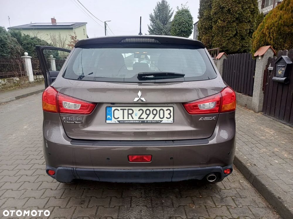Mitsubishi ASX - 4