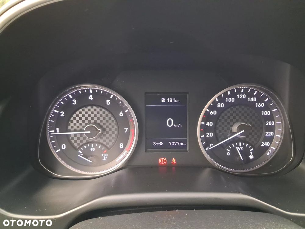 Hyundai Elantra 1.6 Comfort - 14