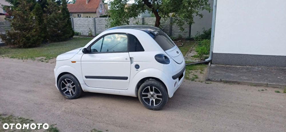 Microcar DUE - 3