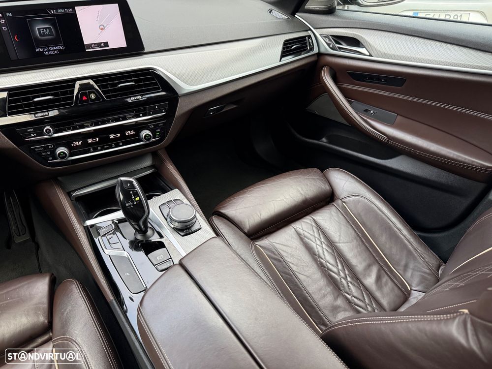 BMW 520 d Pack M Auto - 13