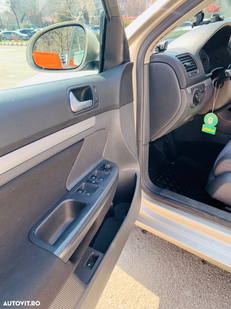 Volkswagen Jetta 1.6 Comfortline - 9