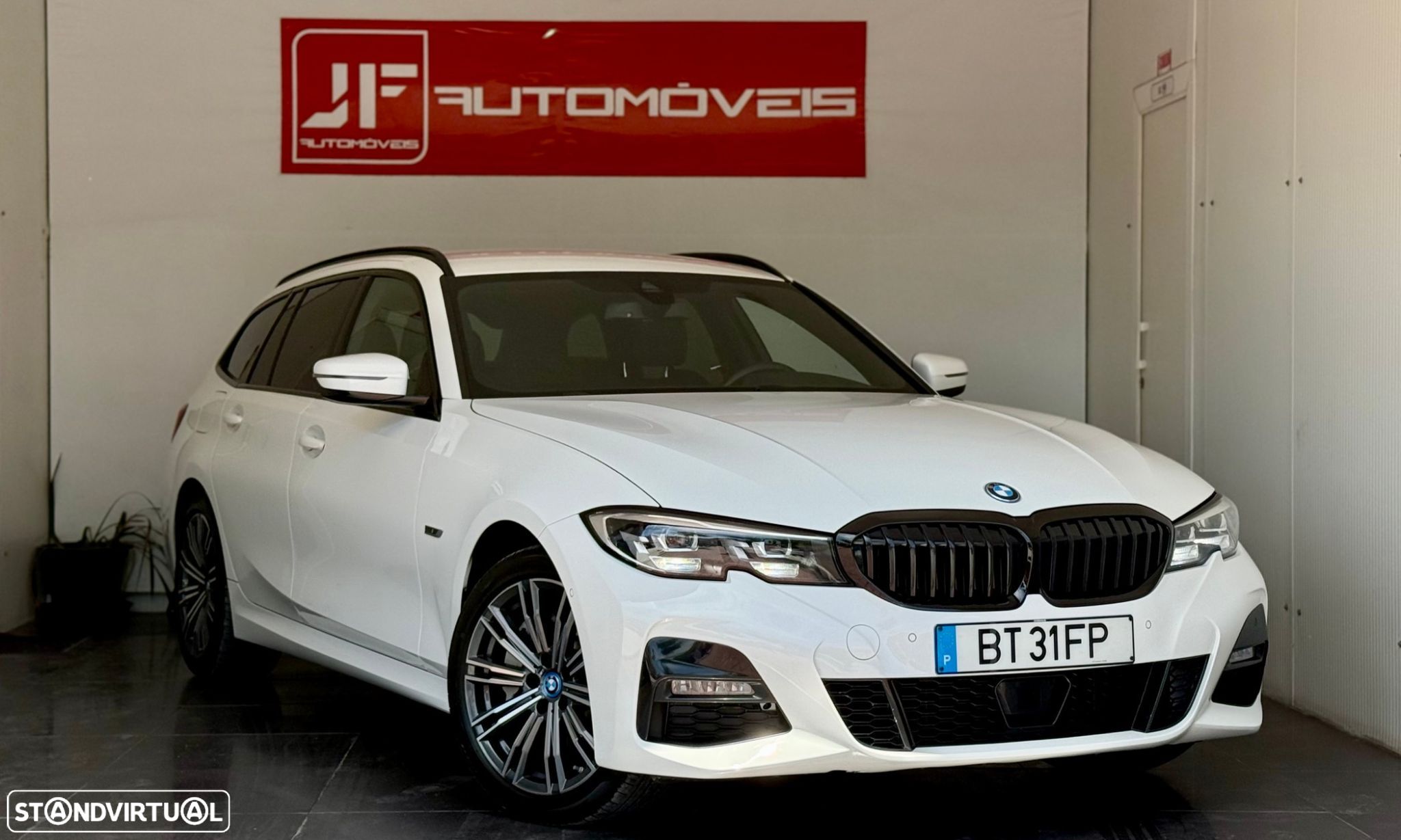 BMW 330 e Touring Pack M Auto - 1