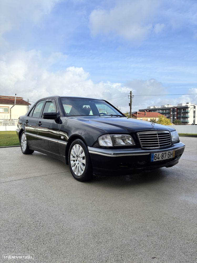 Mercedes-Benz C 220