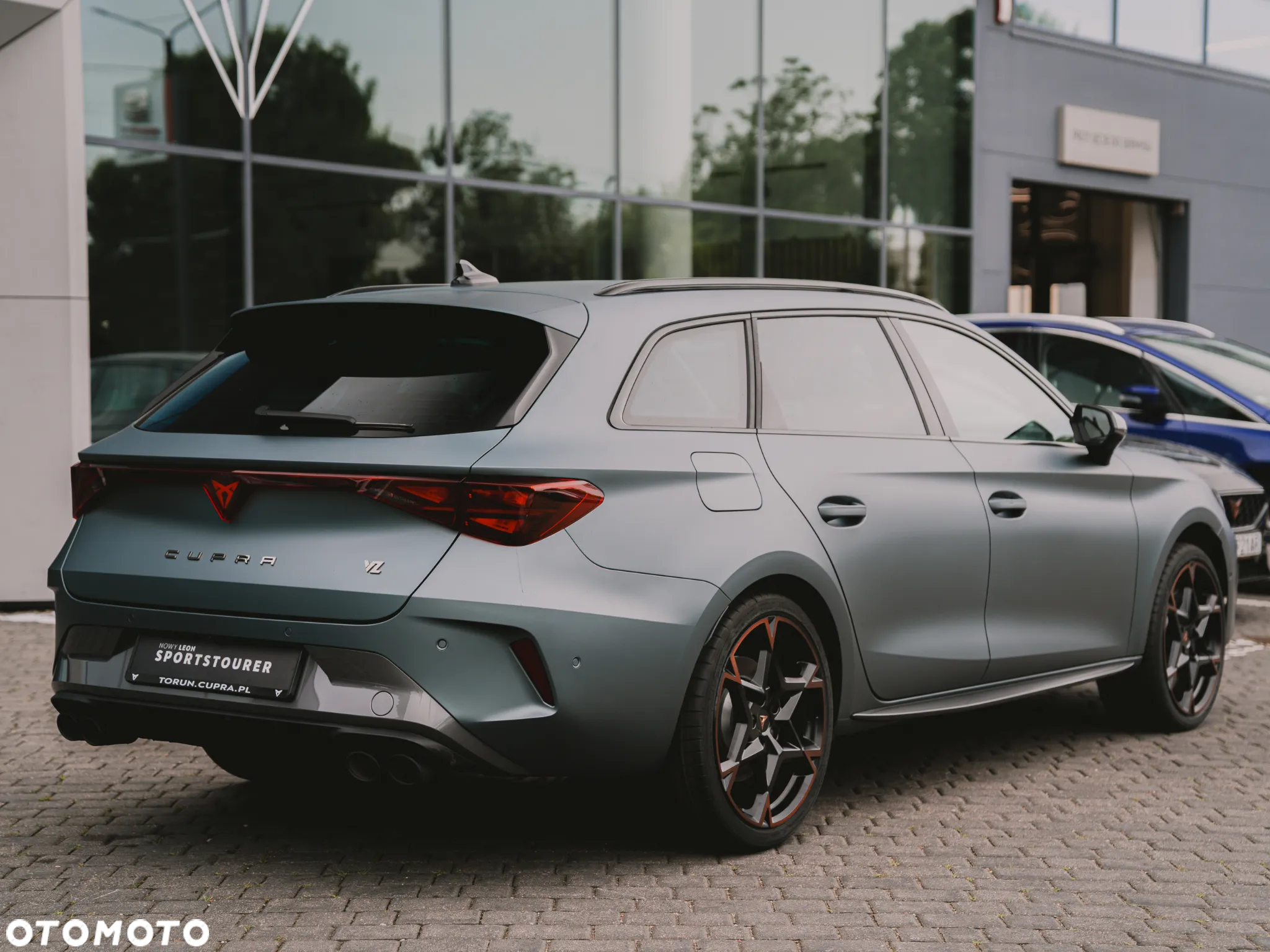 Cupra Leon 2.0 TSI 4Drive VZ DSG - 4