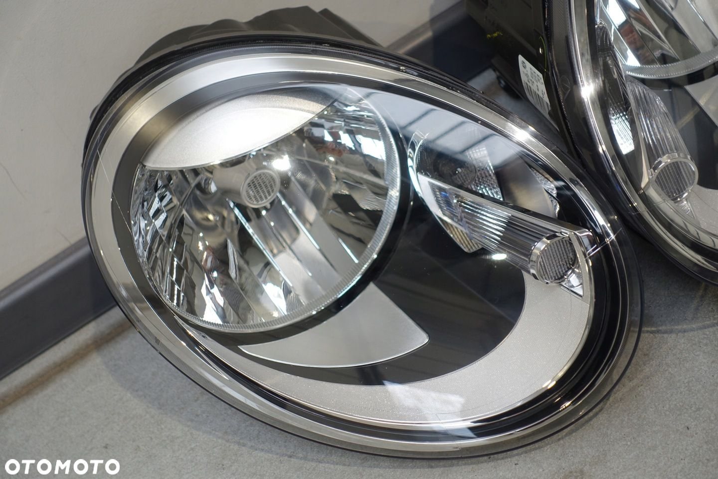 VW BEETLE 5C LAMPA REFLEKTOR PRZÓD LEWA PRAWA KOMPLET IGŁA DEMONTAŻ - 2