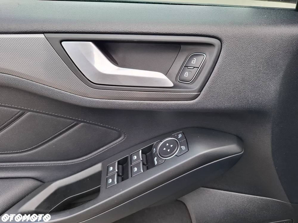 Ford Focus 1.0 EcoBoost Titanium ASS - 12