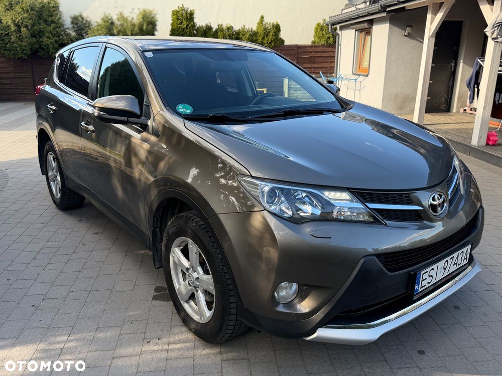 Toyota RAV4 2.2 D-4D 4x4 Automatik Executive - 4