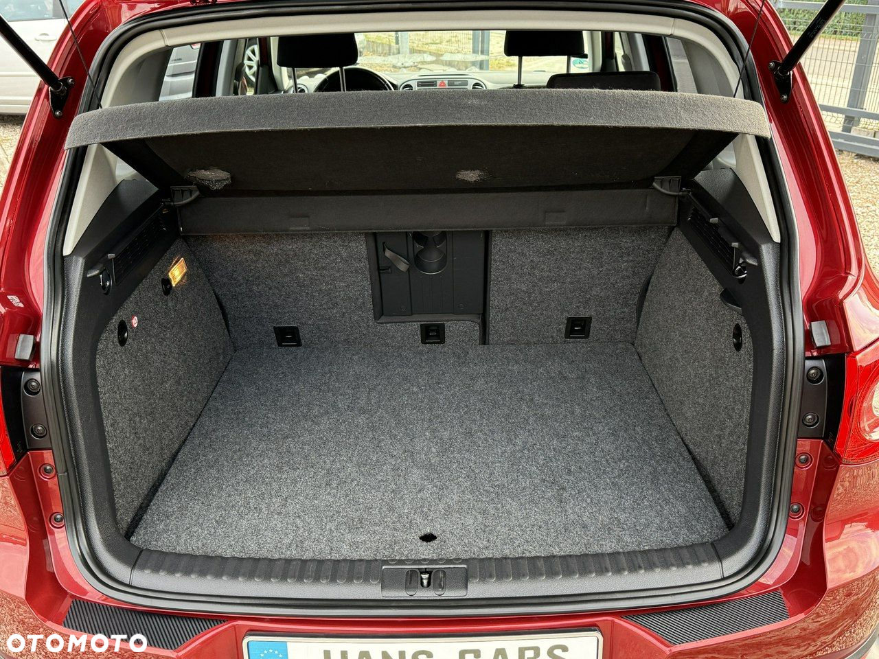 Volkswagen Tiguan - 10