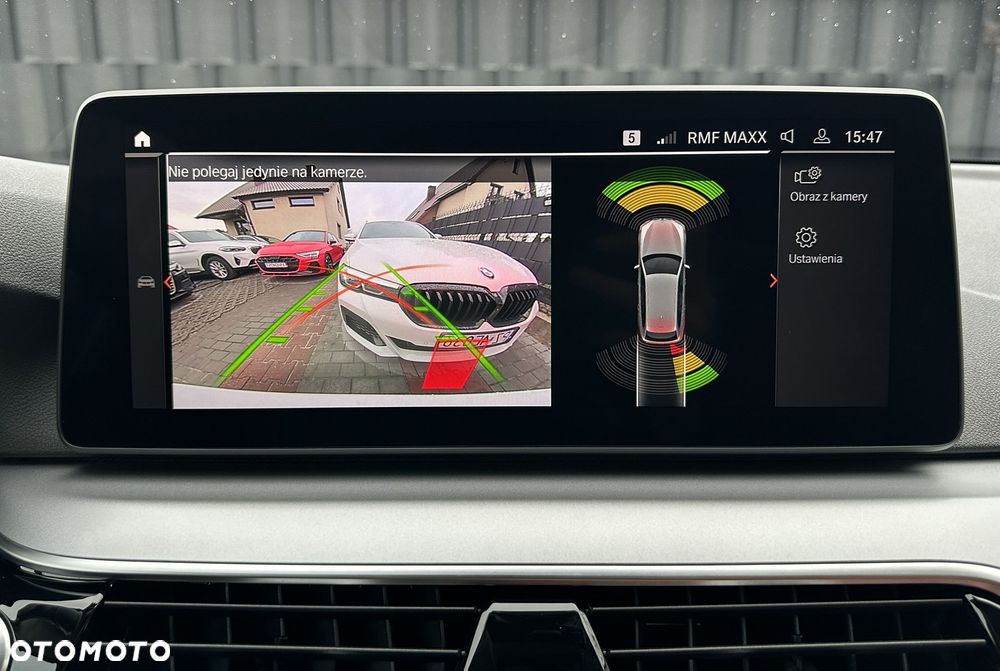 BMW Seria 5 520d xDrive - 33