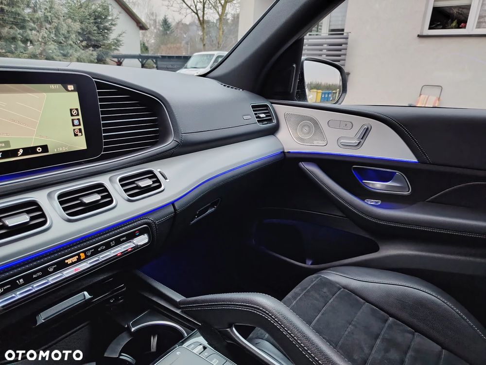 Mercedes-Benz GLE 300 d 4Matic 9G-TRONIC AMG Line - 24