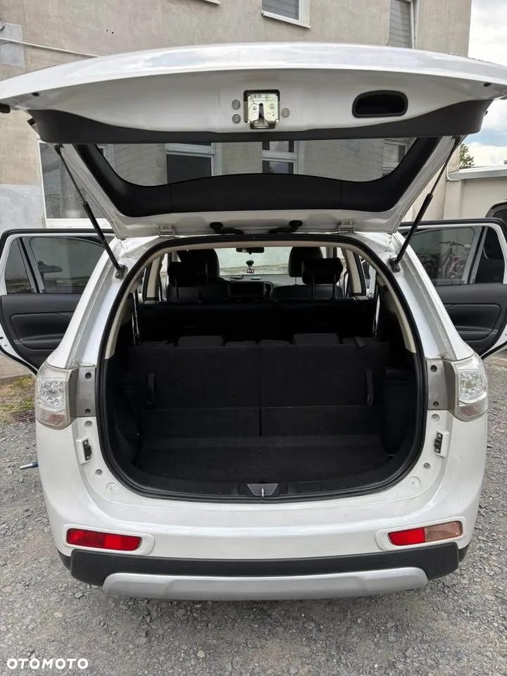 Mitsubishi Outlander 2.0 Intense + CVT - 10