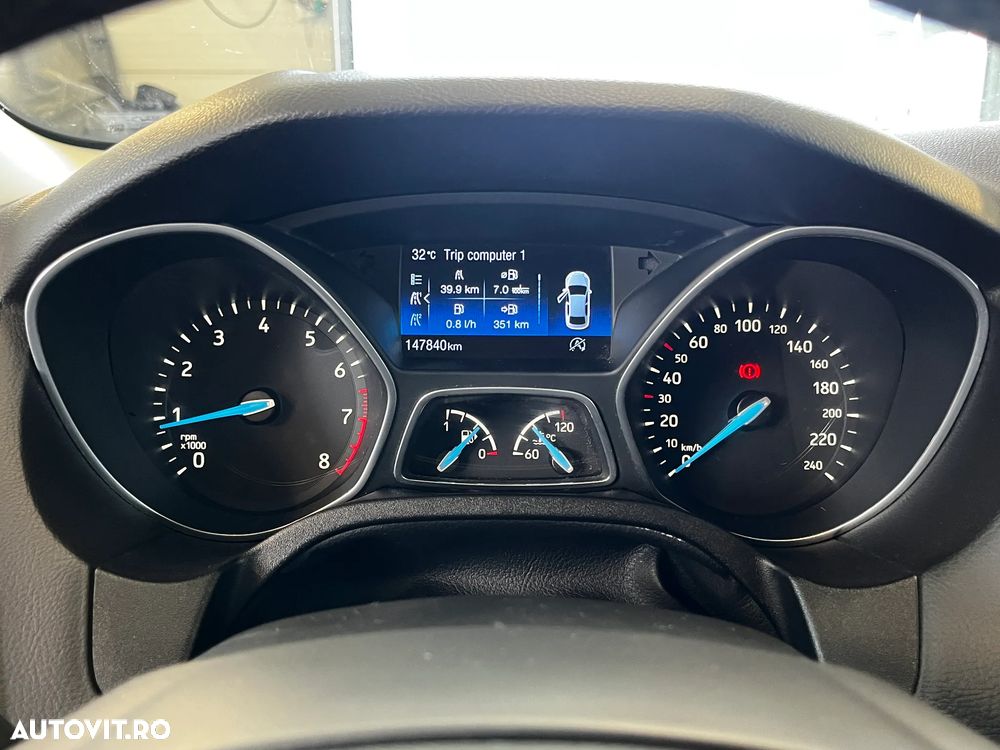 Ford Focus - 14