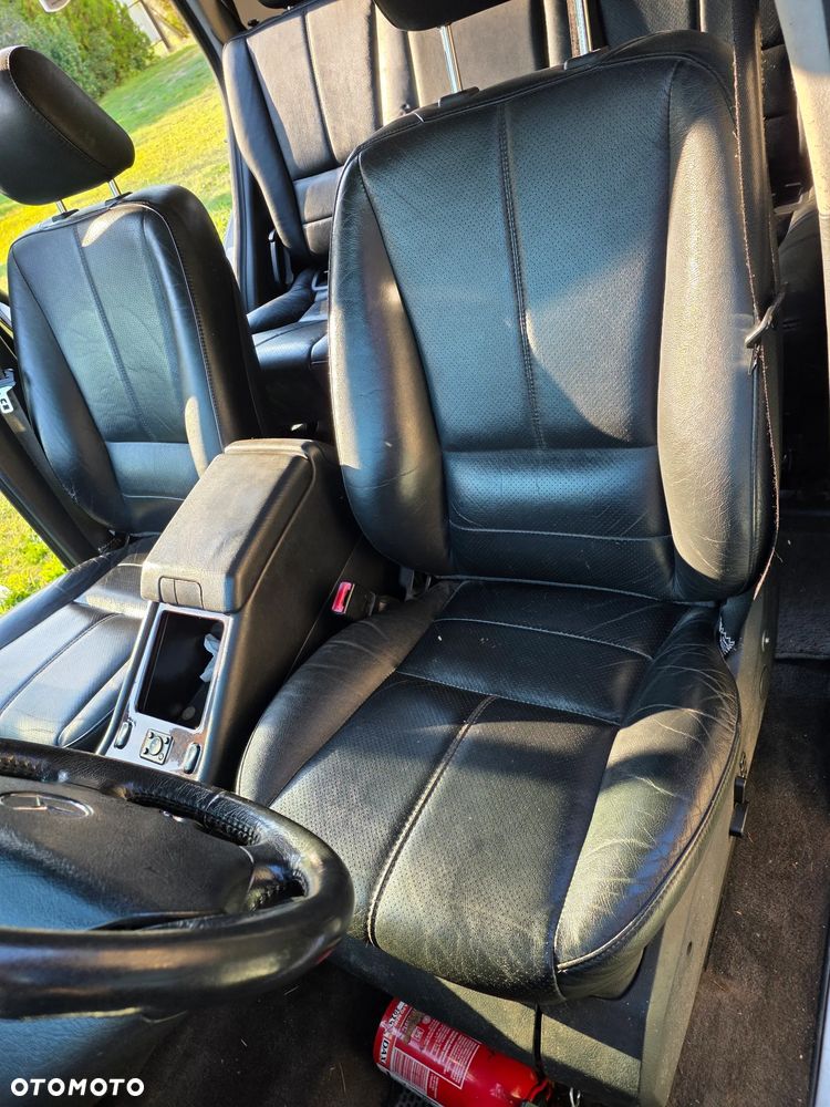Mercedes-Benz ML - 25