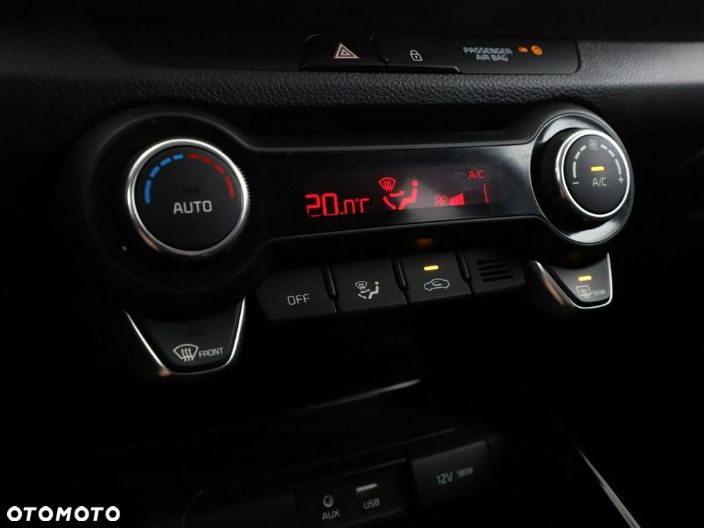 Kia Stonic 1.0 T-GDI 100 OPF Dream-Team Edition - 27