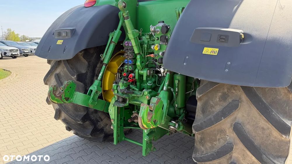 John Deere 8320R - 20