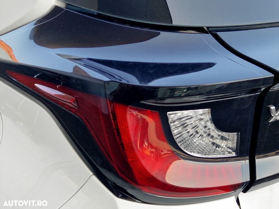 Toyota Yaris - 11