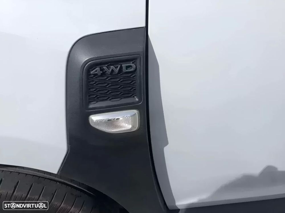 Dacia Duster 1.5 dCi Prestige 4WD - 9