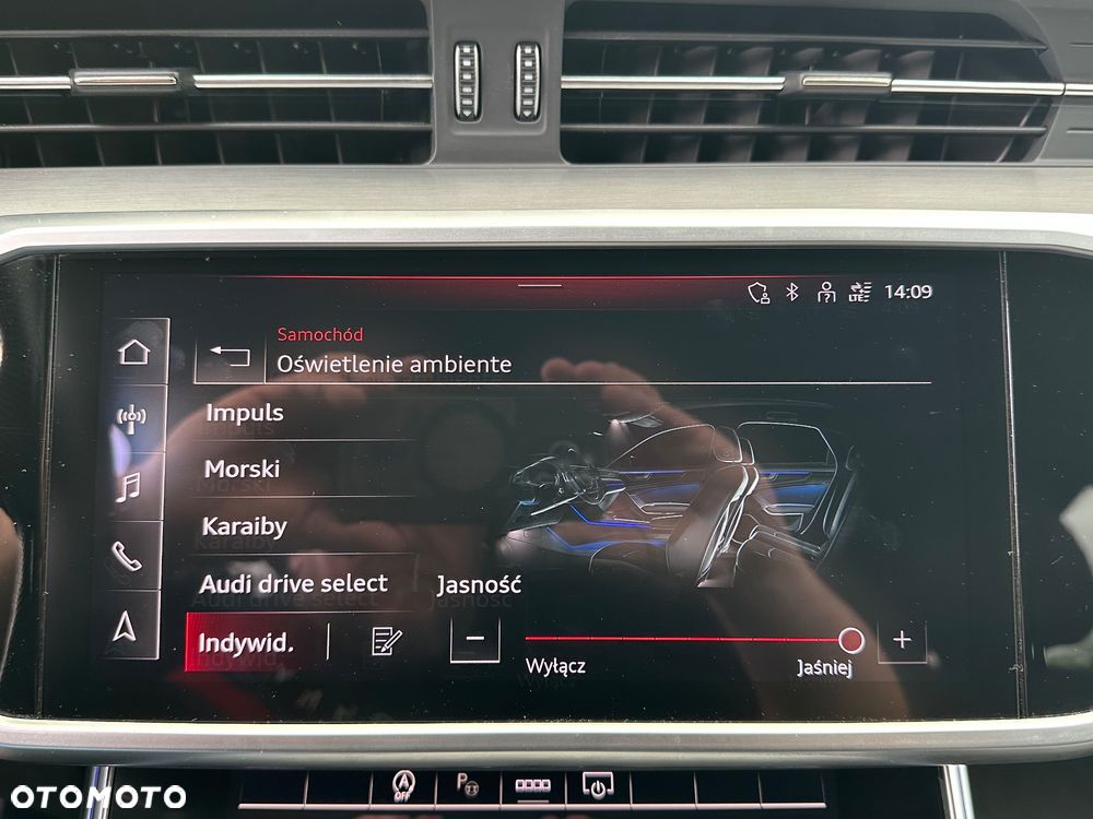 Audi A6 Avant 40 TDI quattro S tronic S line - 38