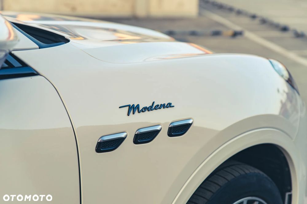 Maserati Grecale mHEV Modena - 9