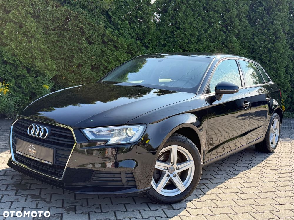 Audi A3 Sportback 30 TFSI S tronic - 1