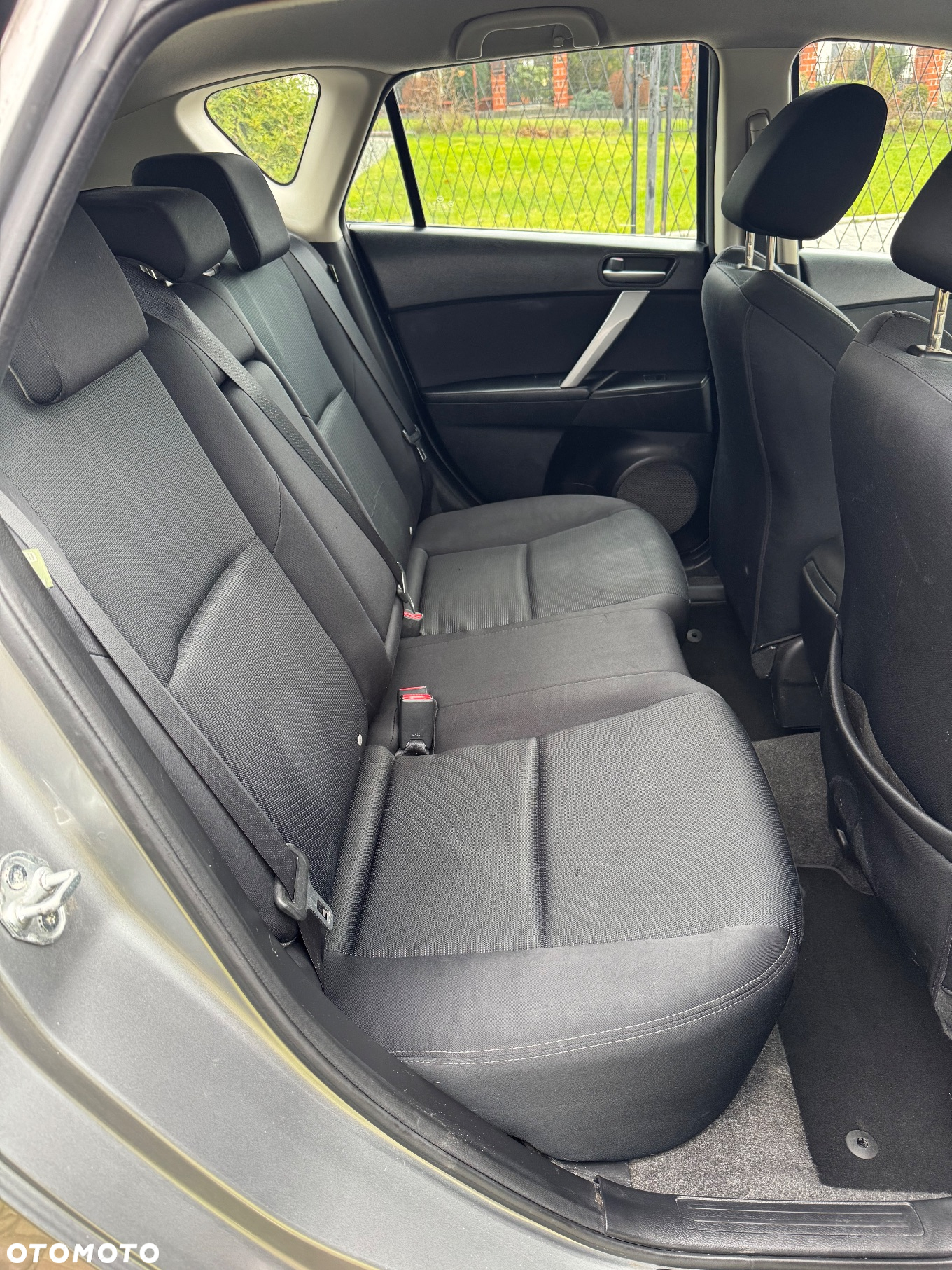 Mazda 3 1.6 Exclusive + - 12