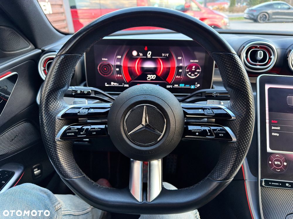 Mercedes-Benz Klasa C 180 9G-TRONIC AMG Line - 22