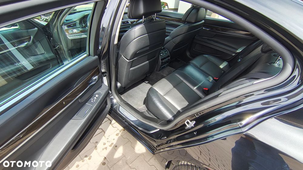 BMW Seria 7 730d Blue Performance - 19
