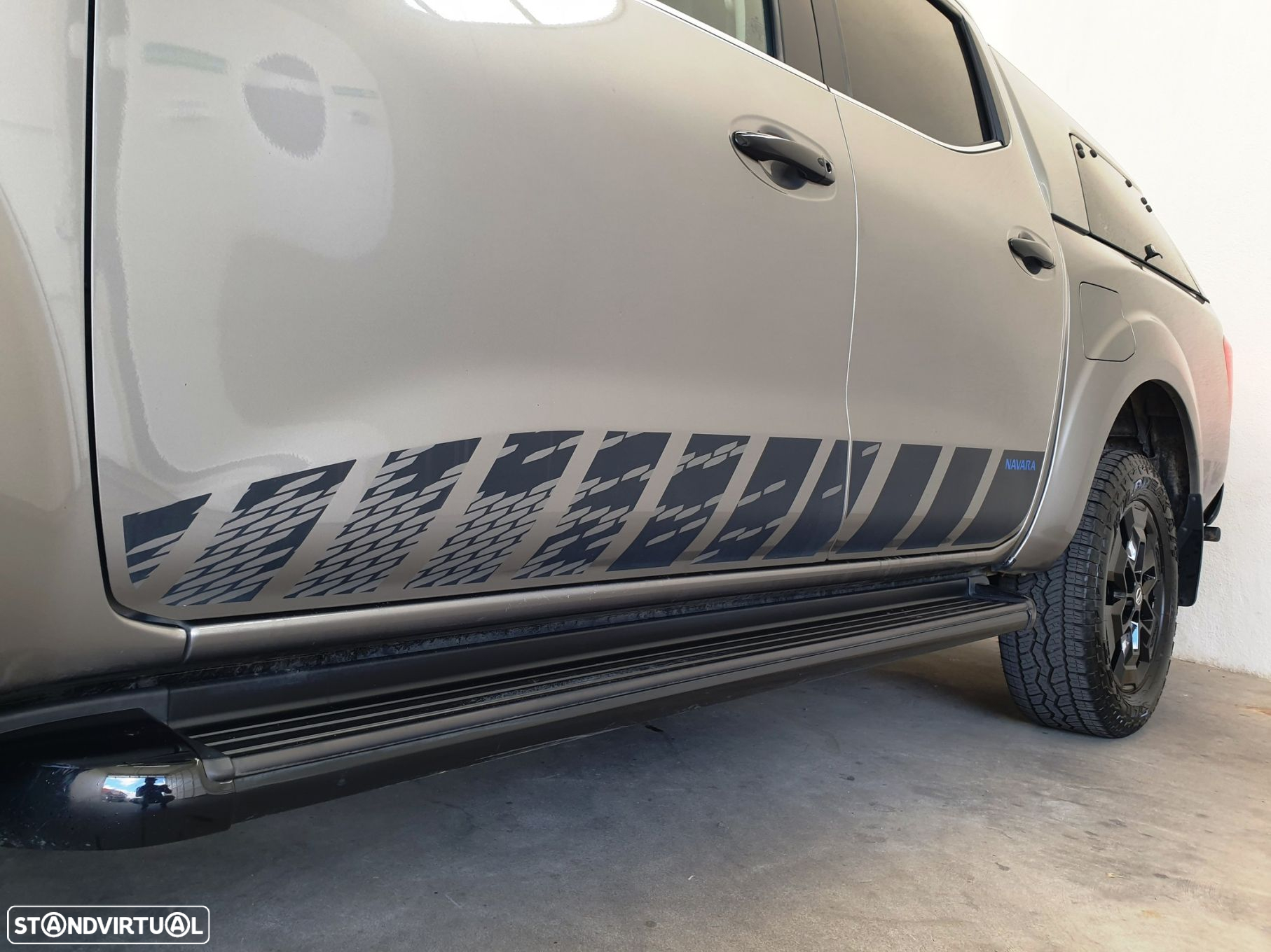 Nissan Navara 2.3 dCi CD 4WD N-Guard - 5