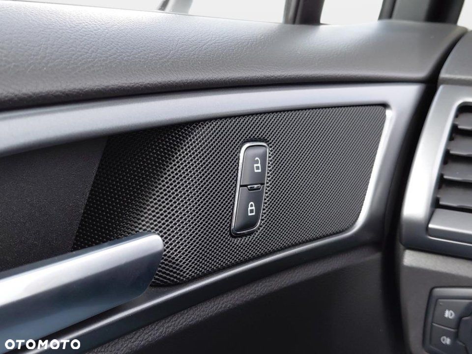 Ford Mondeo - 16