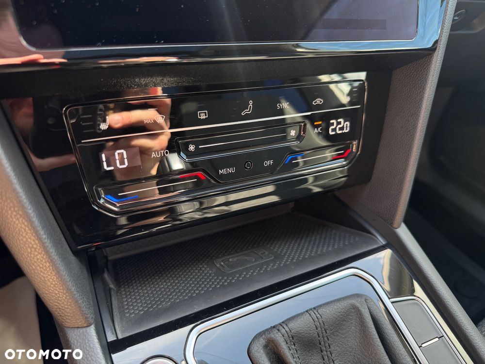 Volkswagen Passat - 35