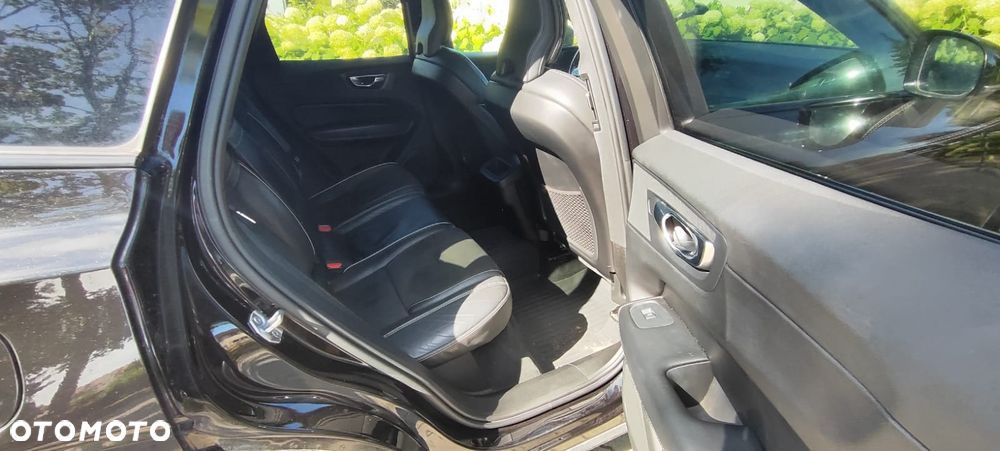 Volvo XC 60 D3 R-Design - 16