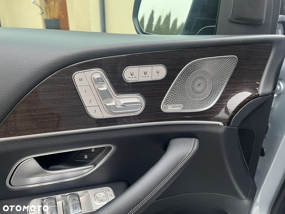 Mercedes-Benz GLE - 38