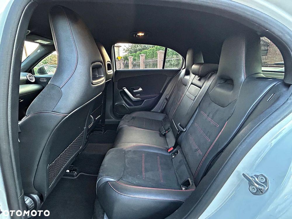 Mercedes-Benz Klasa A 200 d 4-Matic AMG Line 8G-DCT - 25