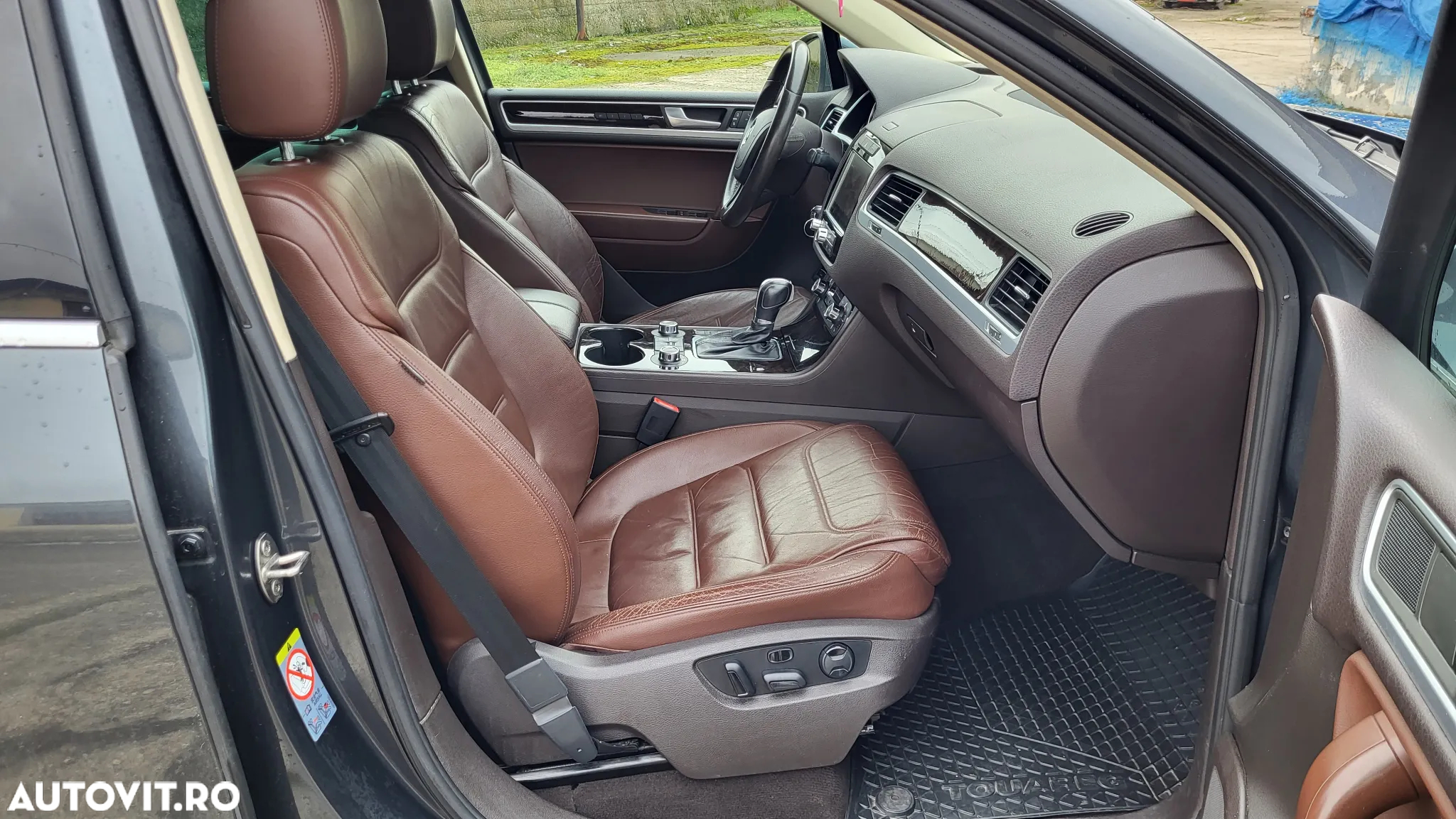 Volkswagen Touareg - 34