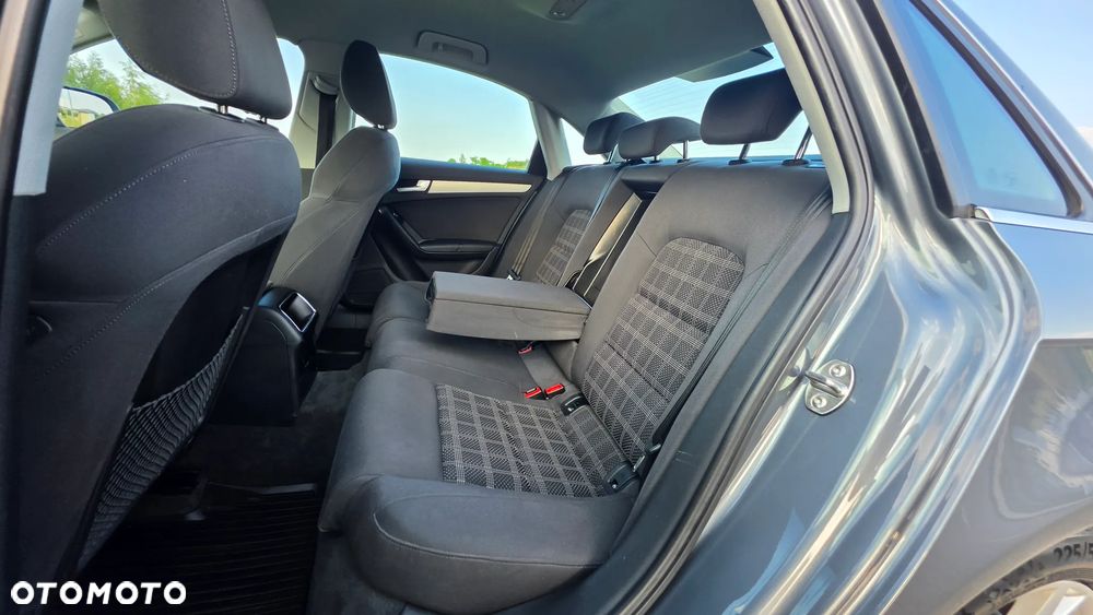 Audi A4 Limousine 2.0 TDI Quattro - 9