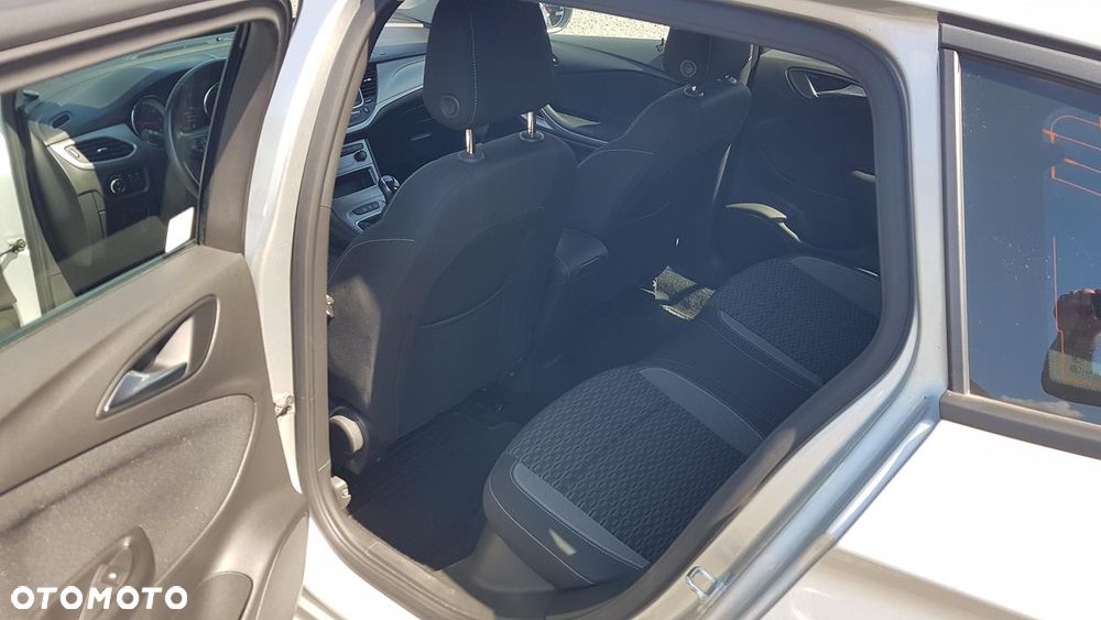 Opel Astra 1.5 CDTI Edition S&S - 24