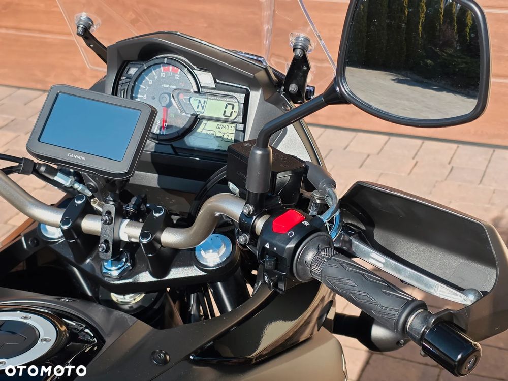 Suzuki V-STROM - 9