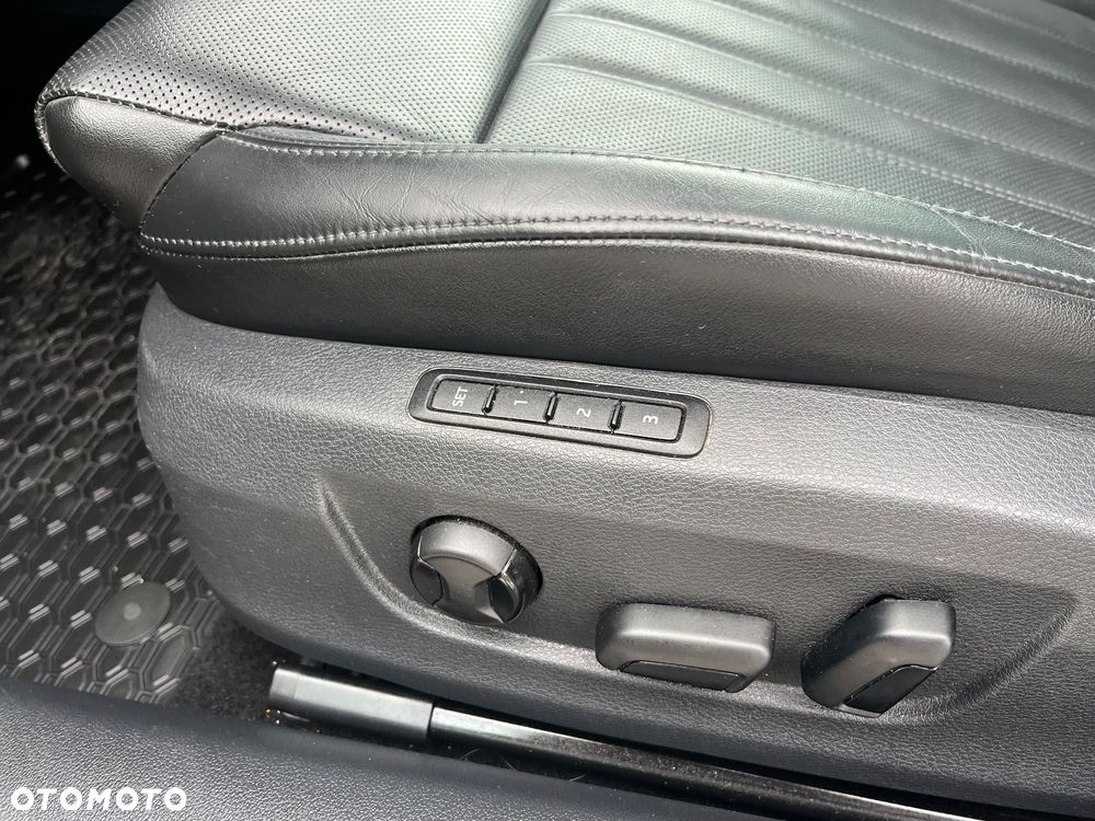 Skoda Superb 2.0 TDI DSG L&K - 12