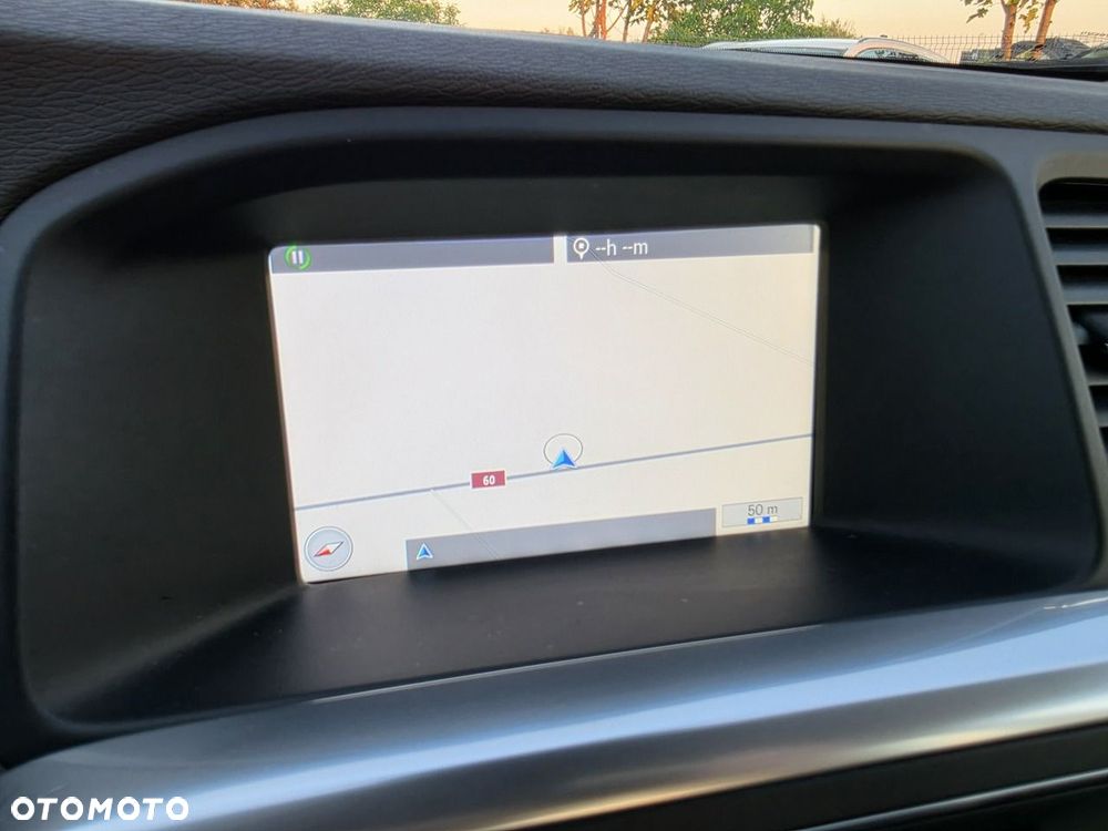 Volvo V60 D6 AWD Plug-in Hybrid Summum - 38