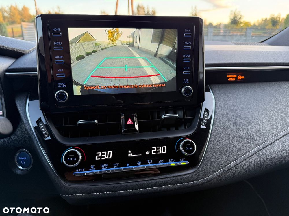 Toyota Corolla 1.8 Hybrid Comfort - 21