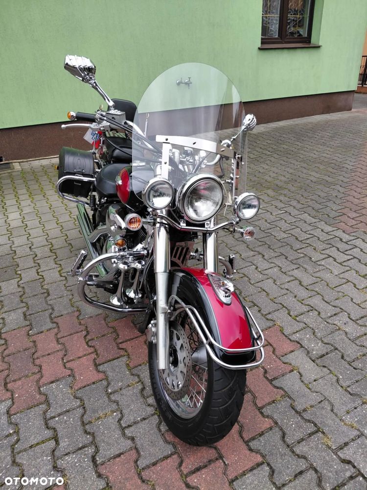 Suzuki Intruder - 2