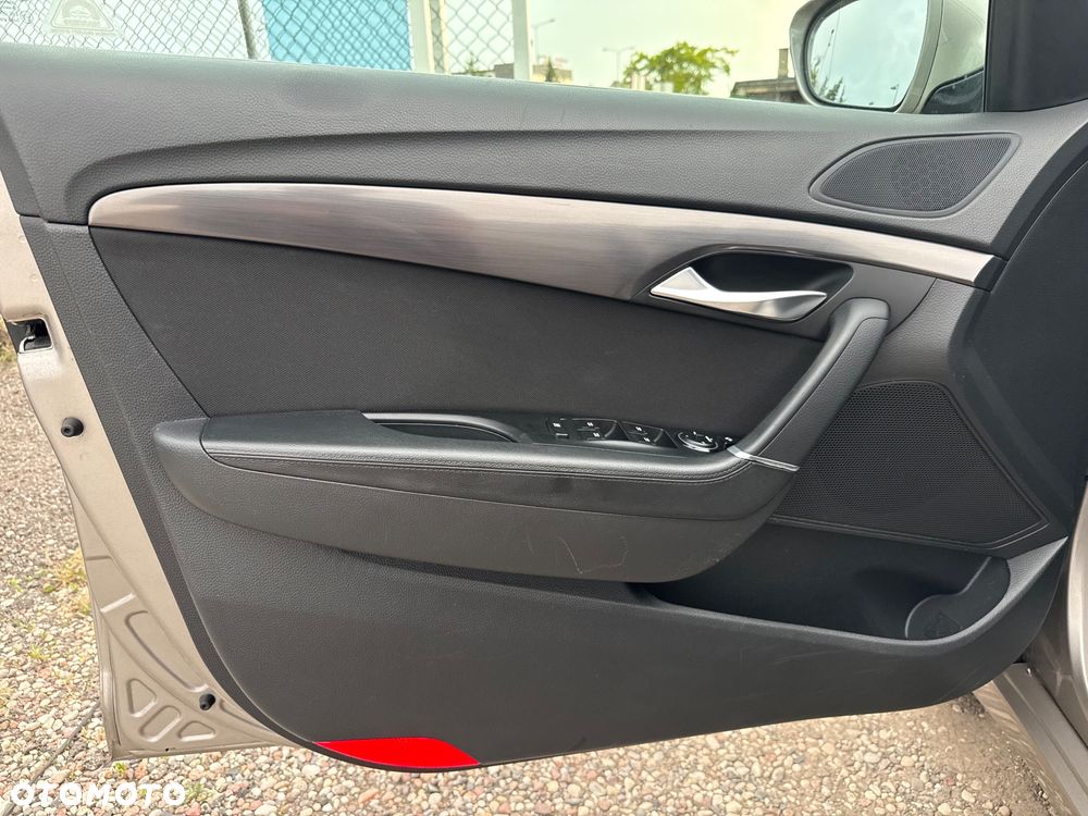 Hyundai i40 Kombi blue 1.6 Trend - 34