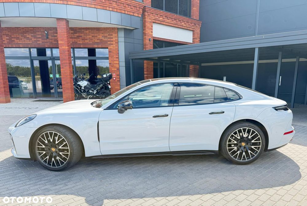 Porsche Panamera Standard - 3