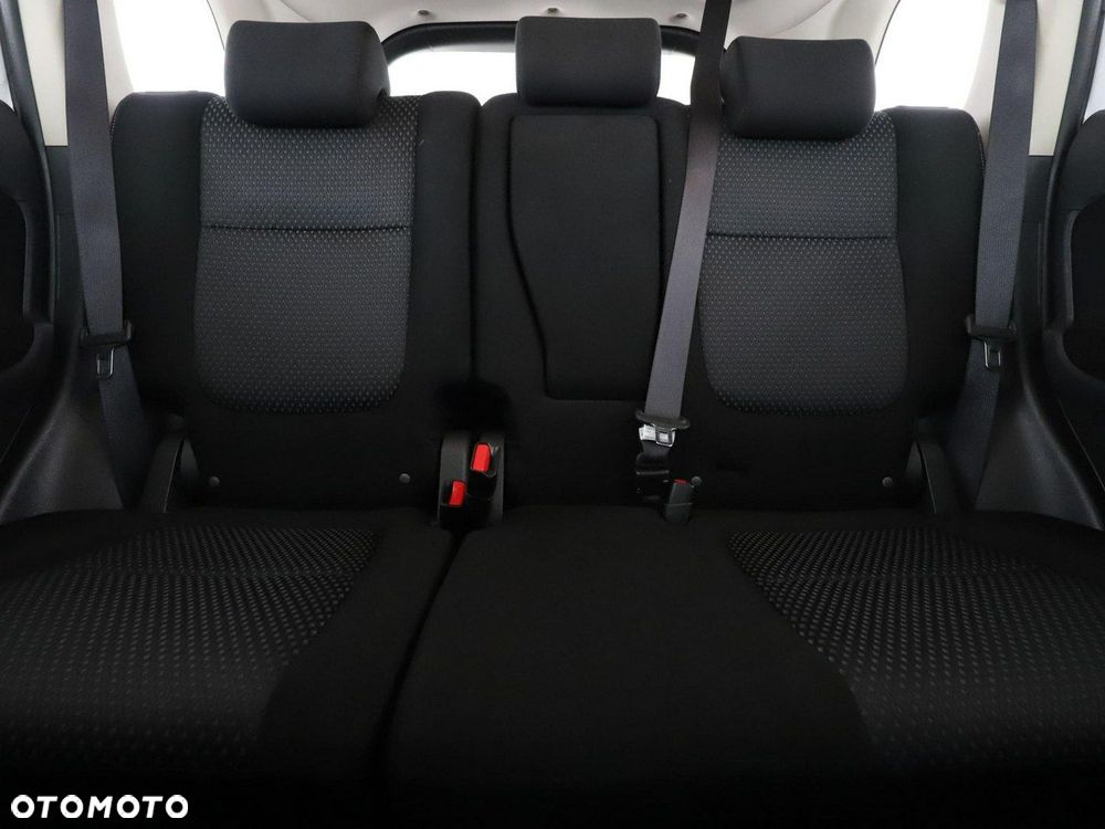 Mitsubishi Outlander 2.0 2WD Edition 100 - 18