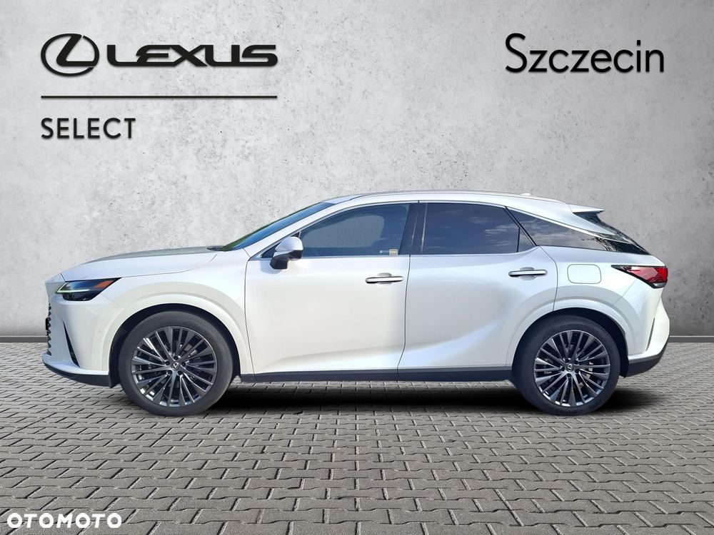 Lexus RX 450h+ Omotenashi - 2