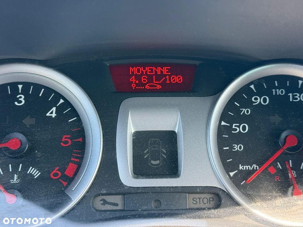 Renault Clio 1.5 dCi Dwudziestka - 8