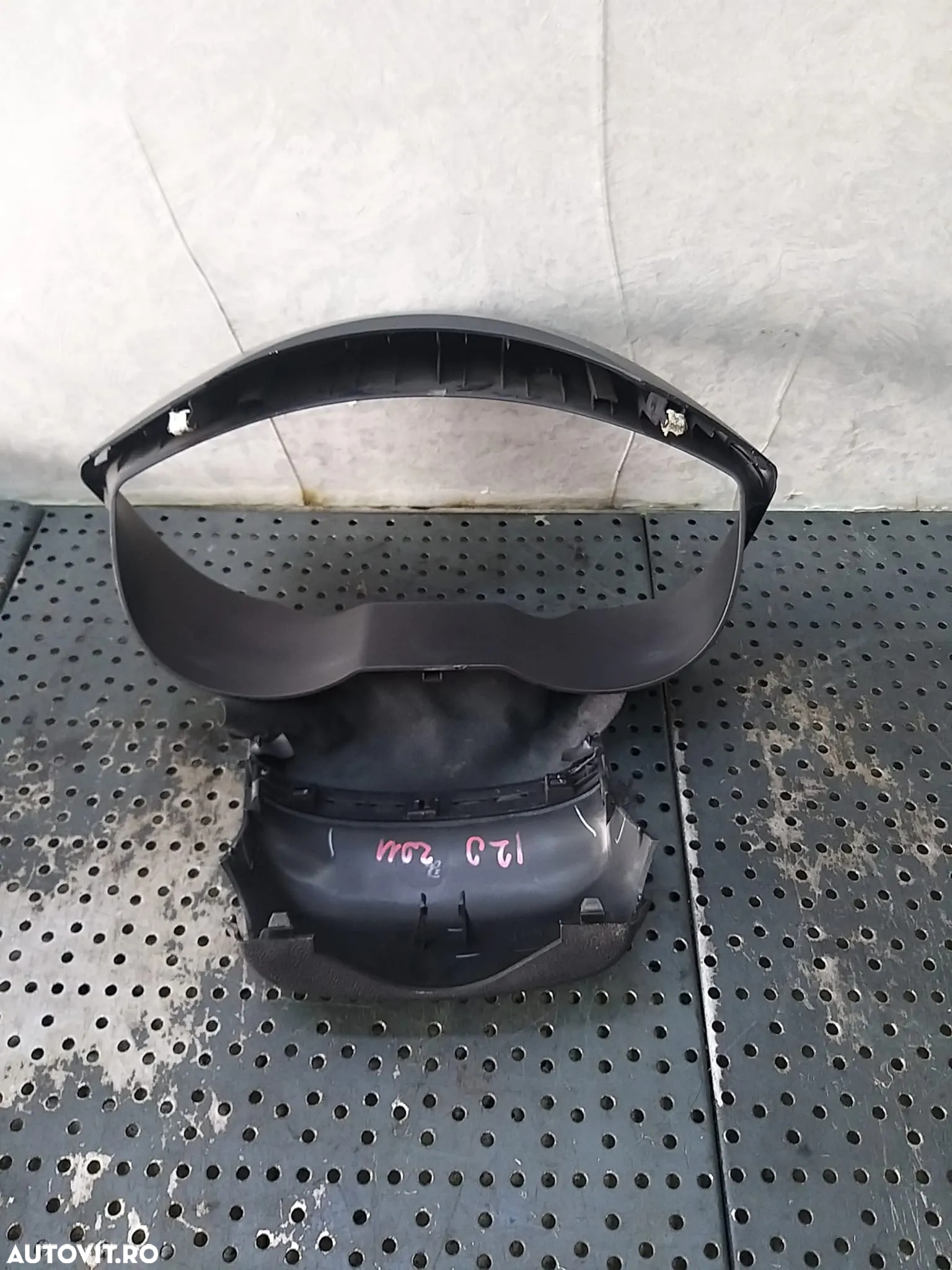 Rama ornament ceasuri bord hyundai i20 848301j000 848511j000 - 2