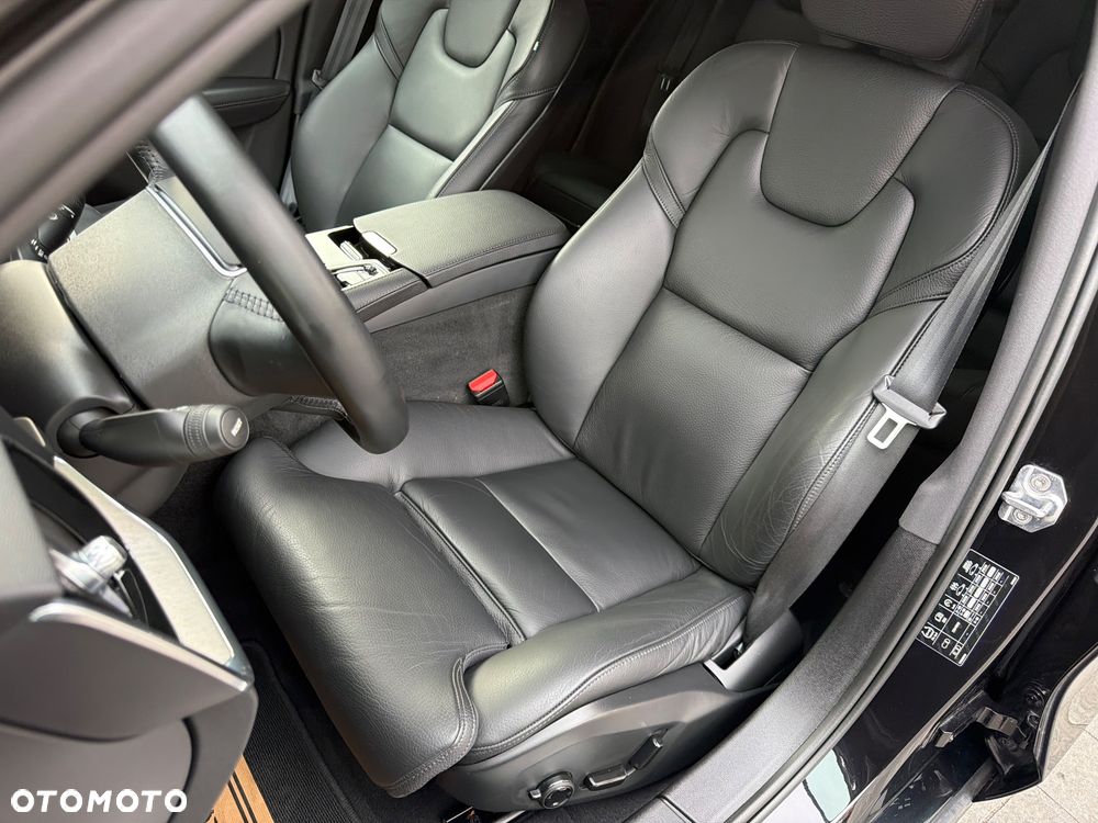 Volvo S60 T8 Twin Engine AWD Geartronic Inscription - 33