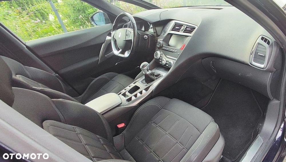 Citroën DS5 BlueHDi 120 Business Class - 13